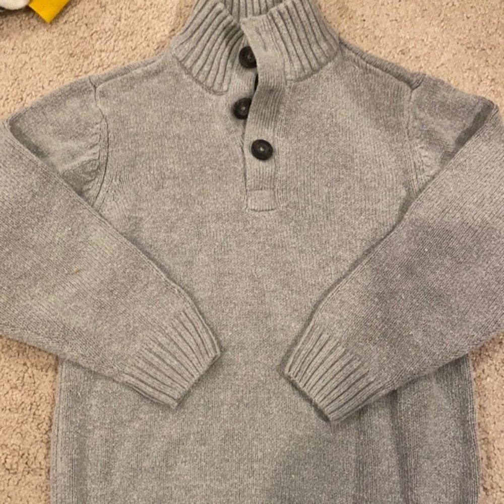 The Children’s Place grey sweater 18-24M